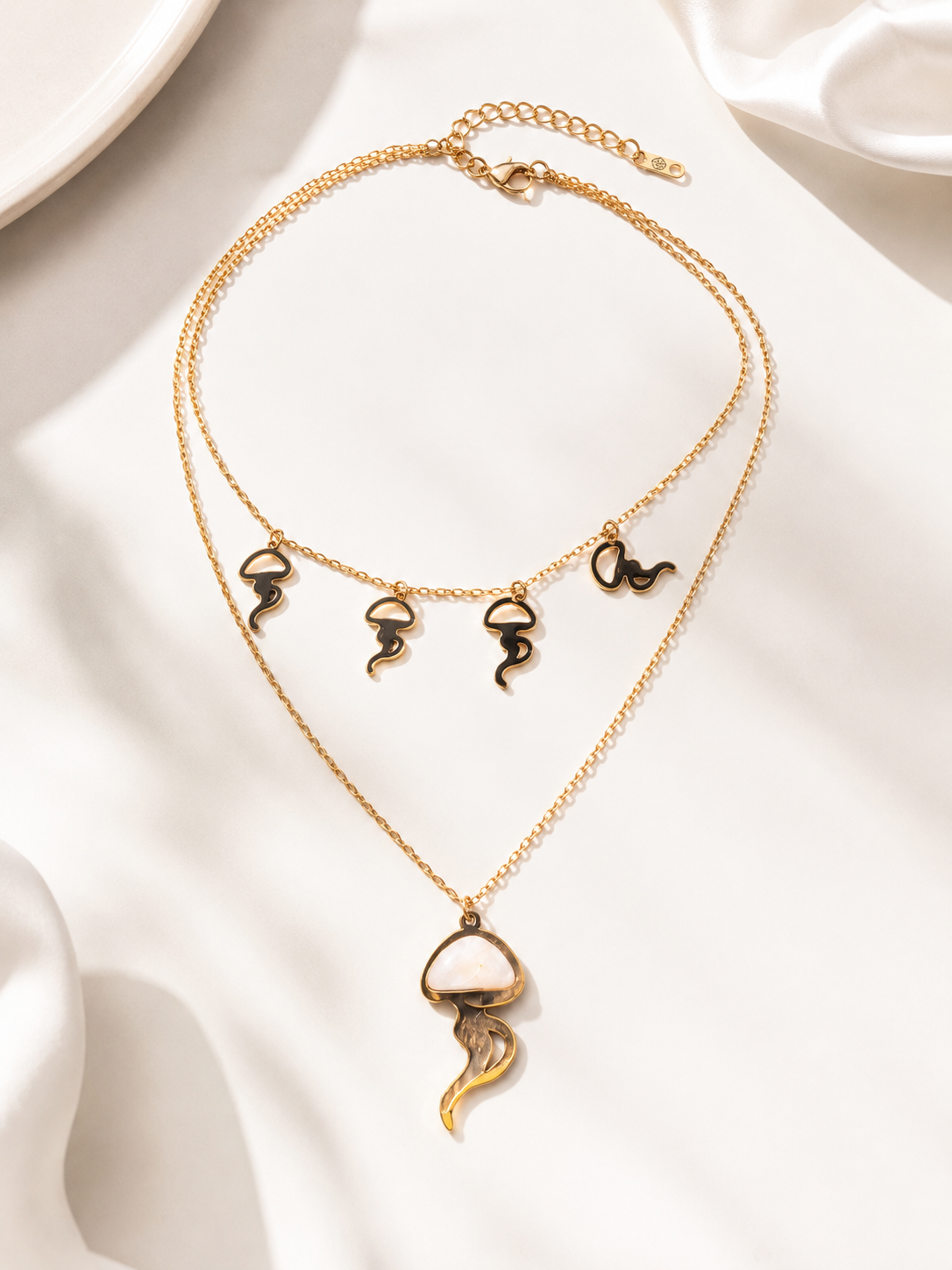 Calypso Jellyfish Layered Chain